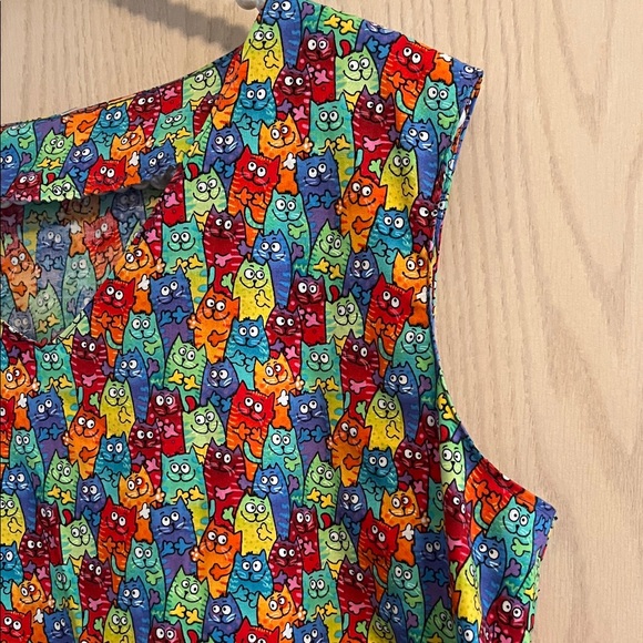Colorful Cat  Patterned Sleeveless Dress - Picture 3 of 8
